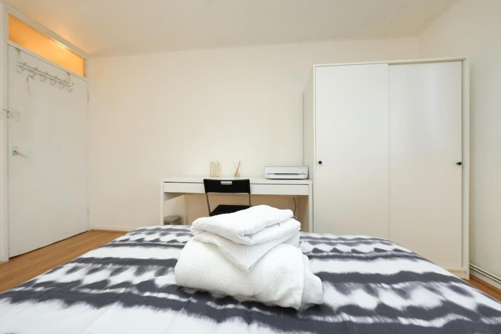 Ferienwohnung London Oasis Flat With High-Speed Broadband And Free Parking Exterior foto